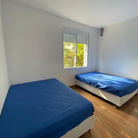 Apartamento Guaruja Pitangueiras 50 Metros Da Praia. Exteriér fotografie